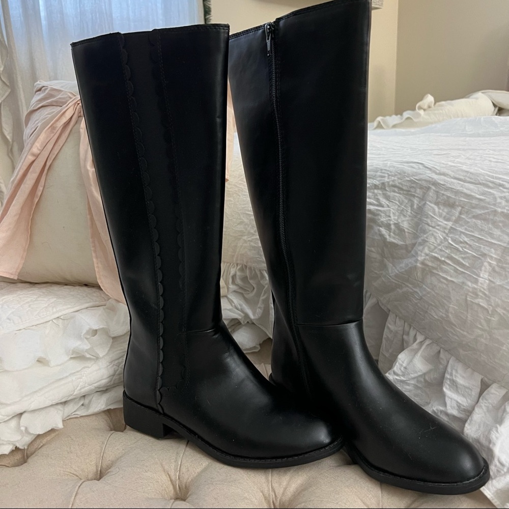 Lauren Conrad Scalloped Boots